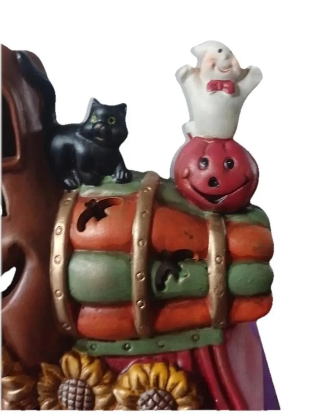 Light Up Halloween Pumpkin Train Décor Set with Ghosts and Black Cat